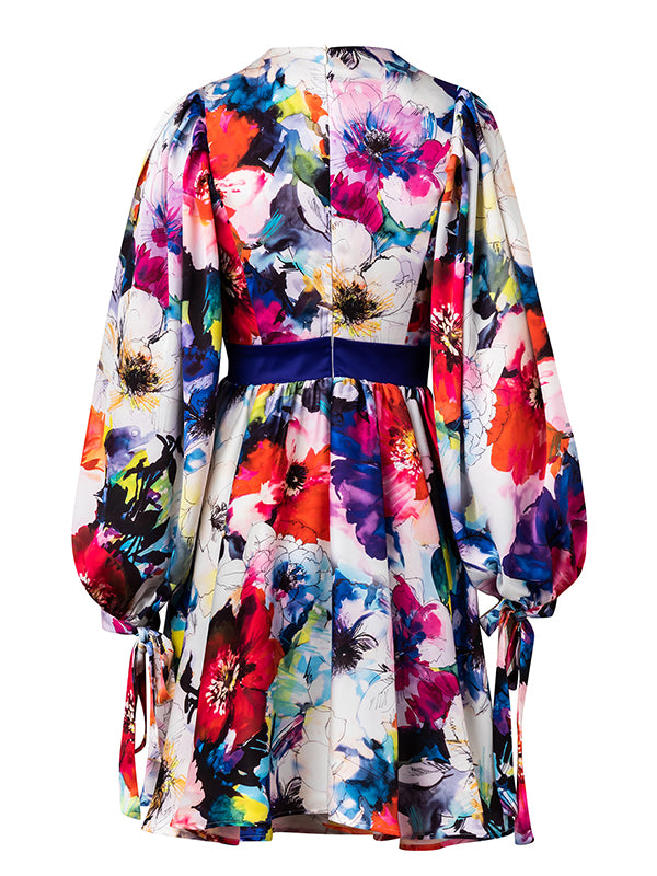 Multicolored dress with sleeves